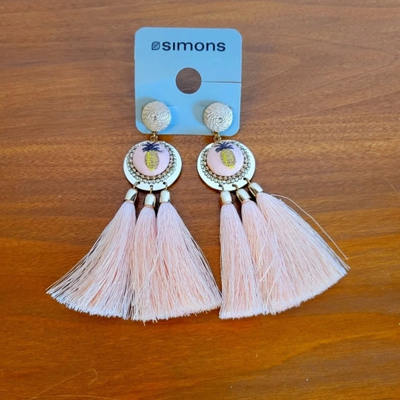 NWT Pineapple Studs with pale pink tassles Simmons Fashion  Jewelry Earrings - Picture 1 of 5